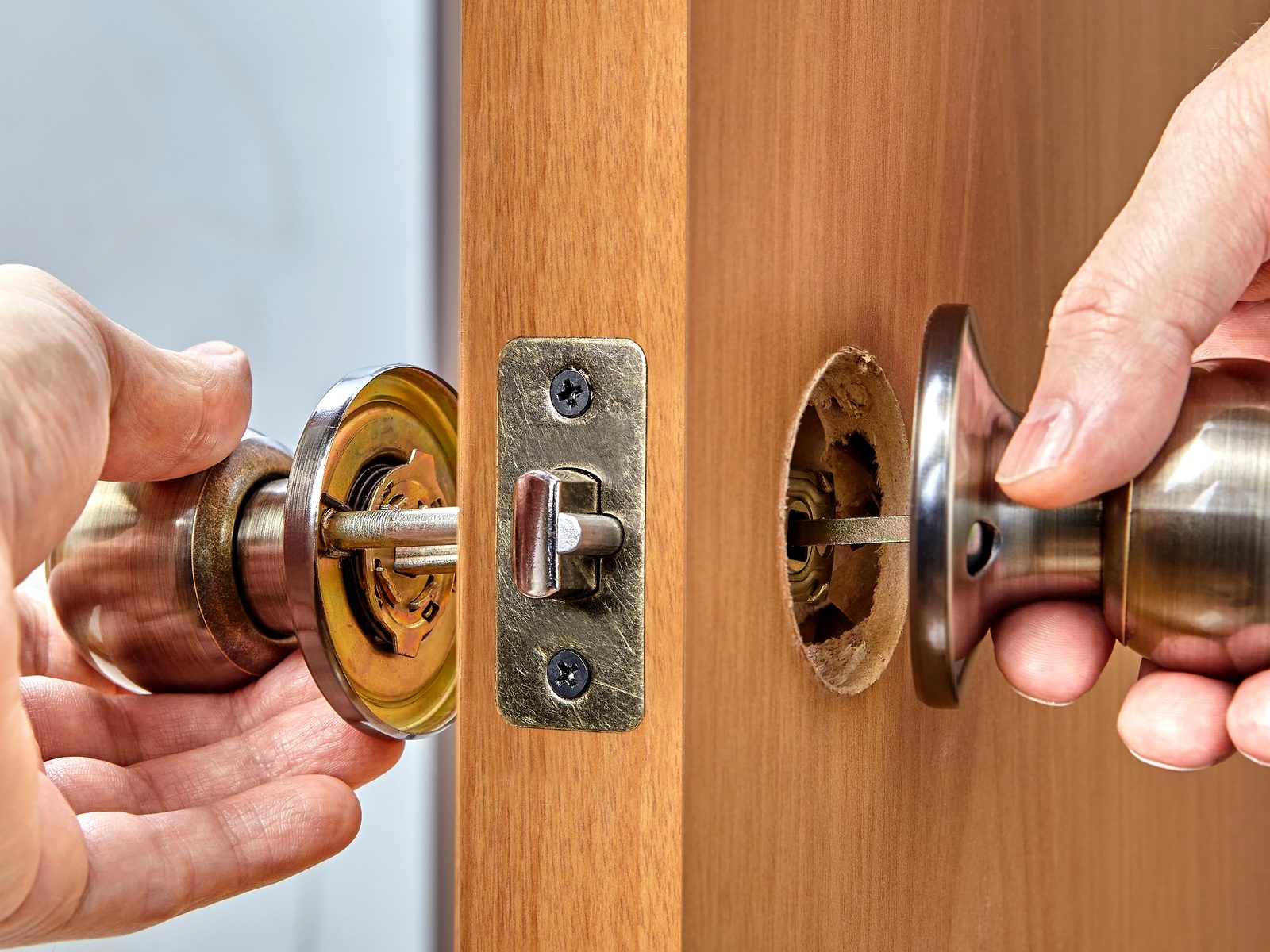 Story's Lock and Key Logo