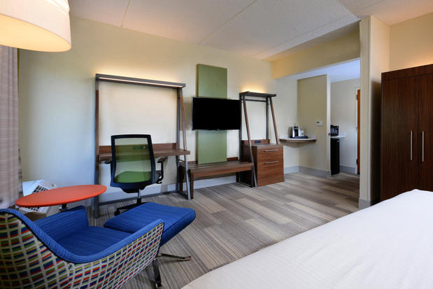 Images Holiday Inn Express & Suites Raleigh Durham Airport at Rtp, an IHG Hotel