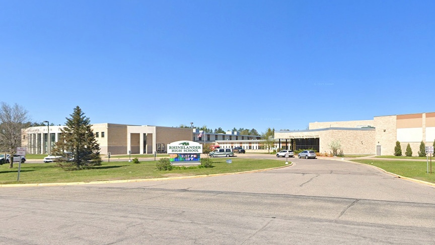 photo of the Rhinelander School High School