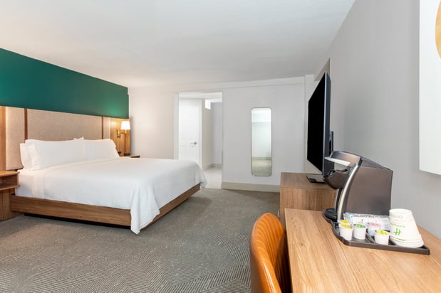 Images Holiday Inn & Suites Daytona Beach on the Ocean by IHG