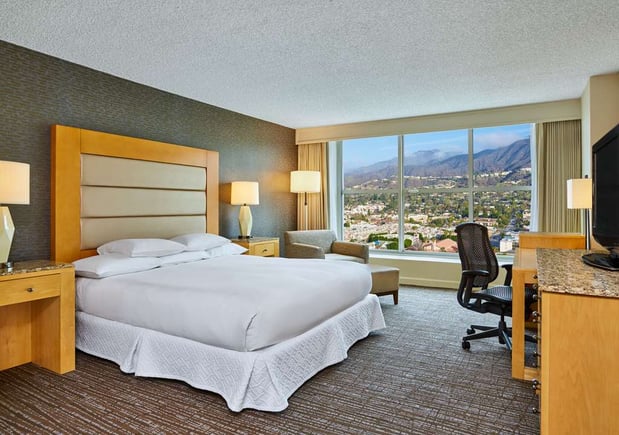 Images Hilton Los Angeles North/Glendale & Executive Meeting Ctr