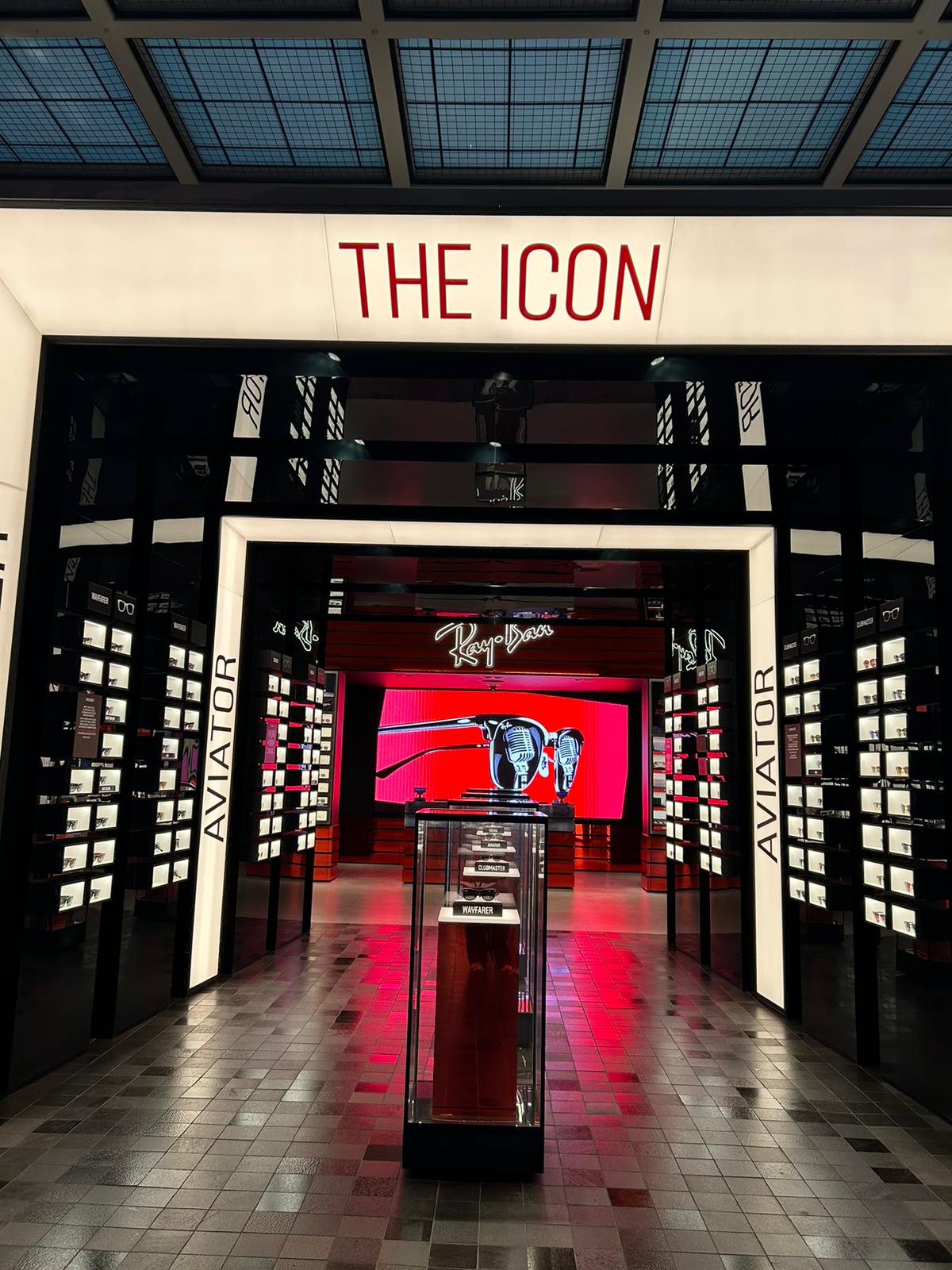 Ray-Ban Bologna: , Bologna,