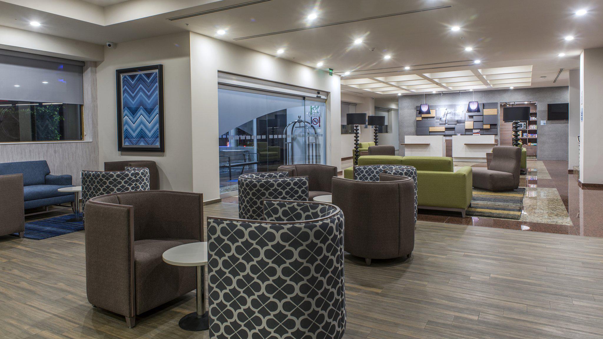 Images Holiday Inn Express Mexico - Toreo by IHG