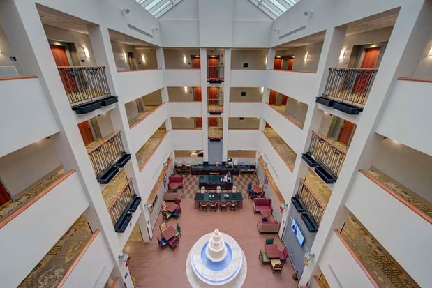 Images Hampton Inn & Suites Rockville Centre