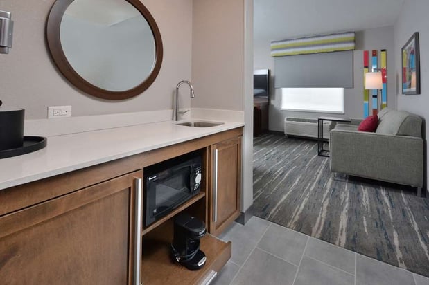 Images Hampton Inn & Suites by Hilton Charlotte North I 485