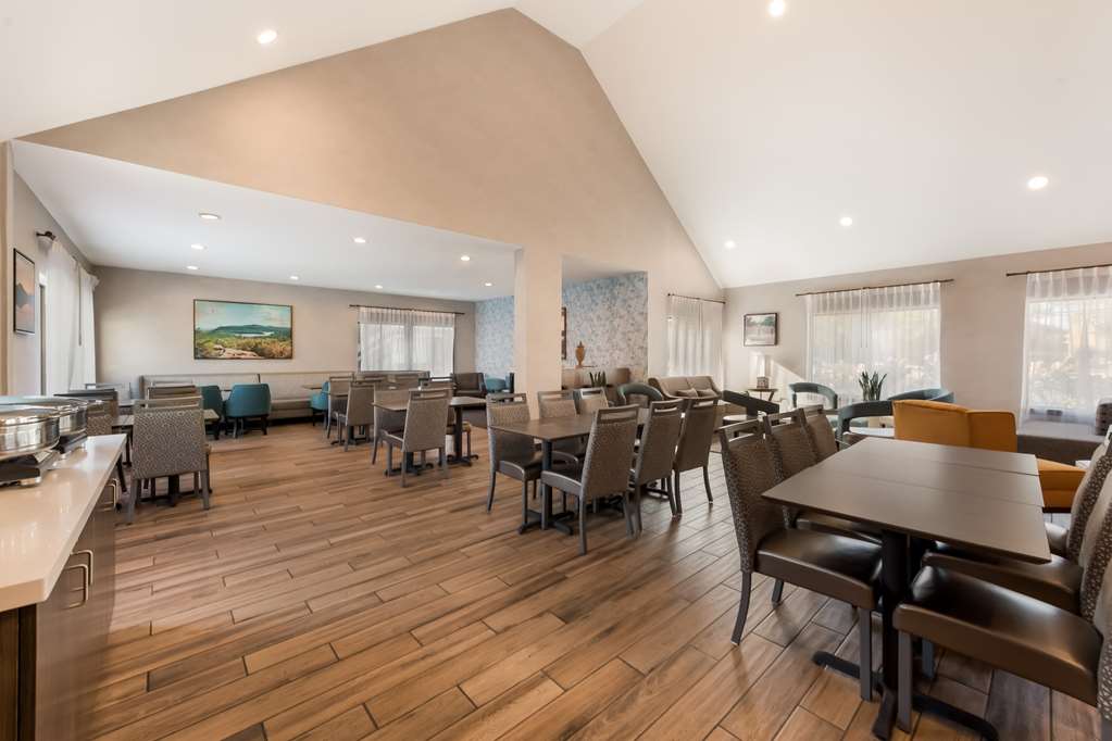 Breakfast Lobby area