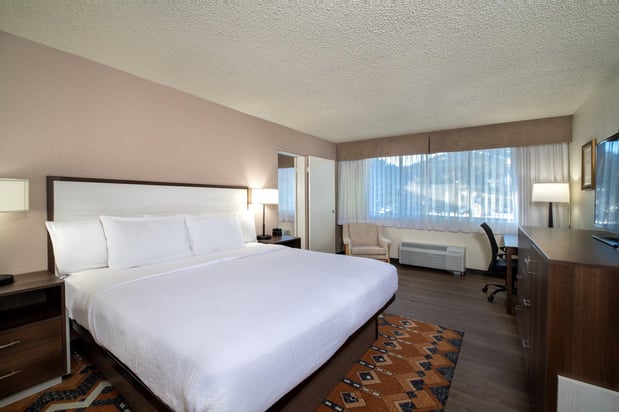 Images Holiday Inn Estes Park by IHG