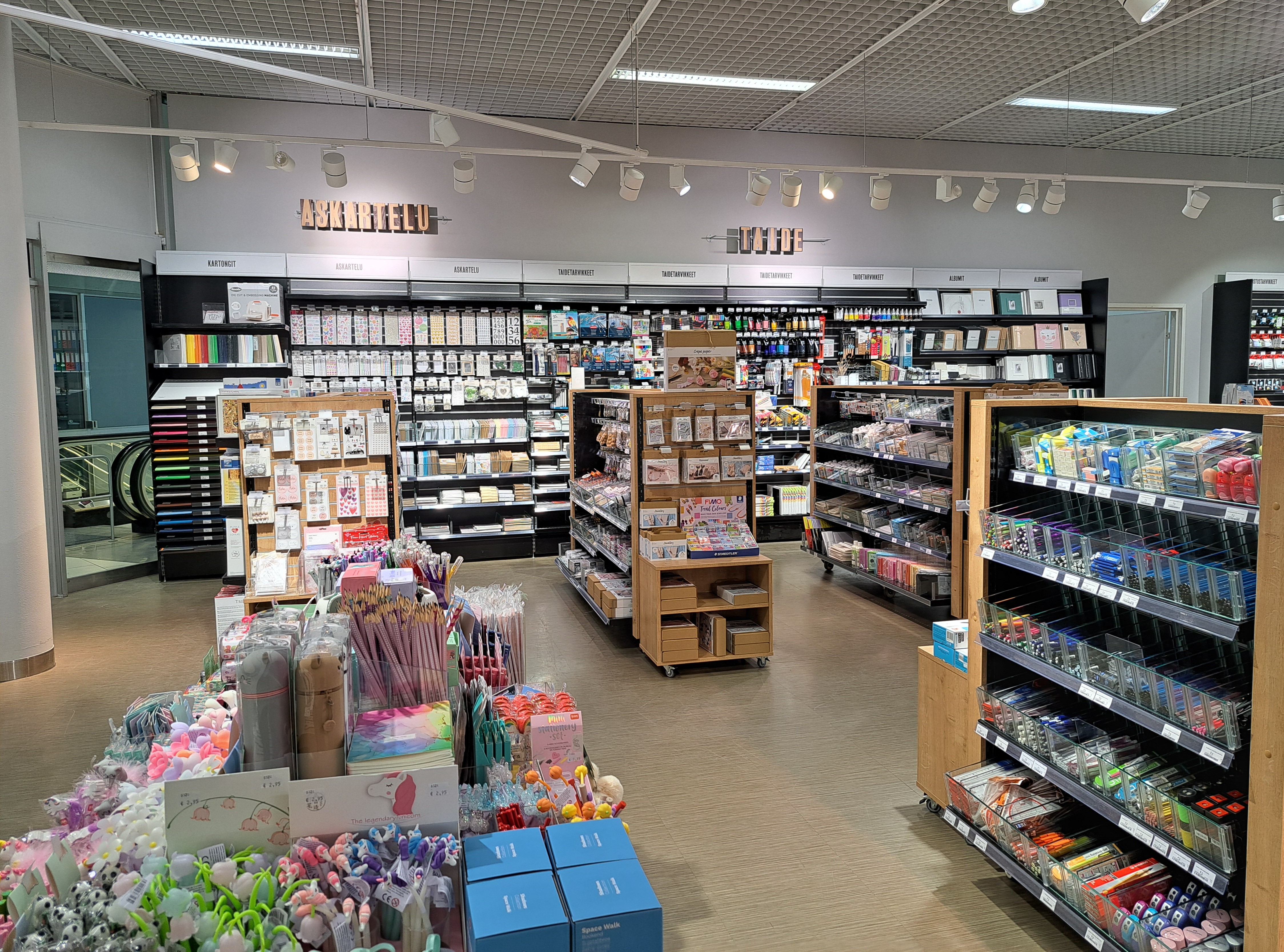Images Suomalainen Kirjakauppa Salo Kauppakeskus Plaza
