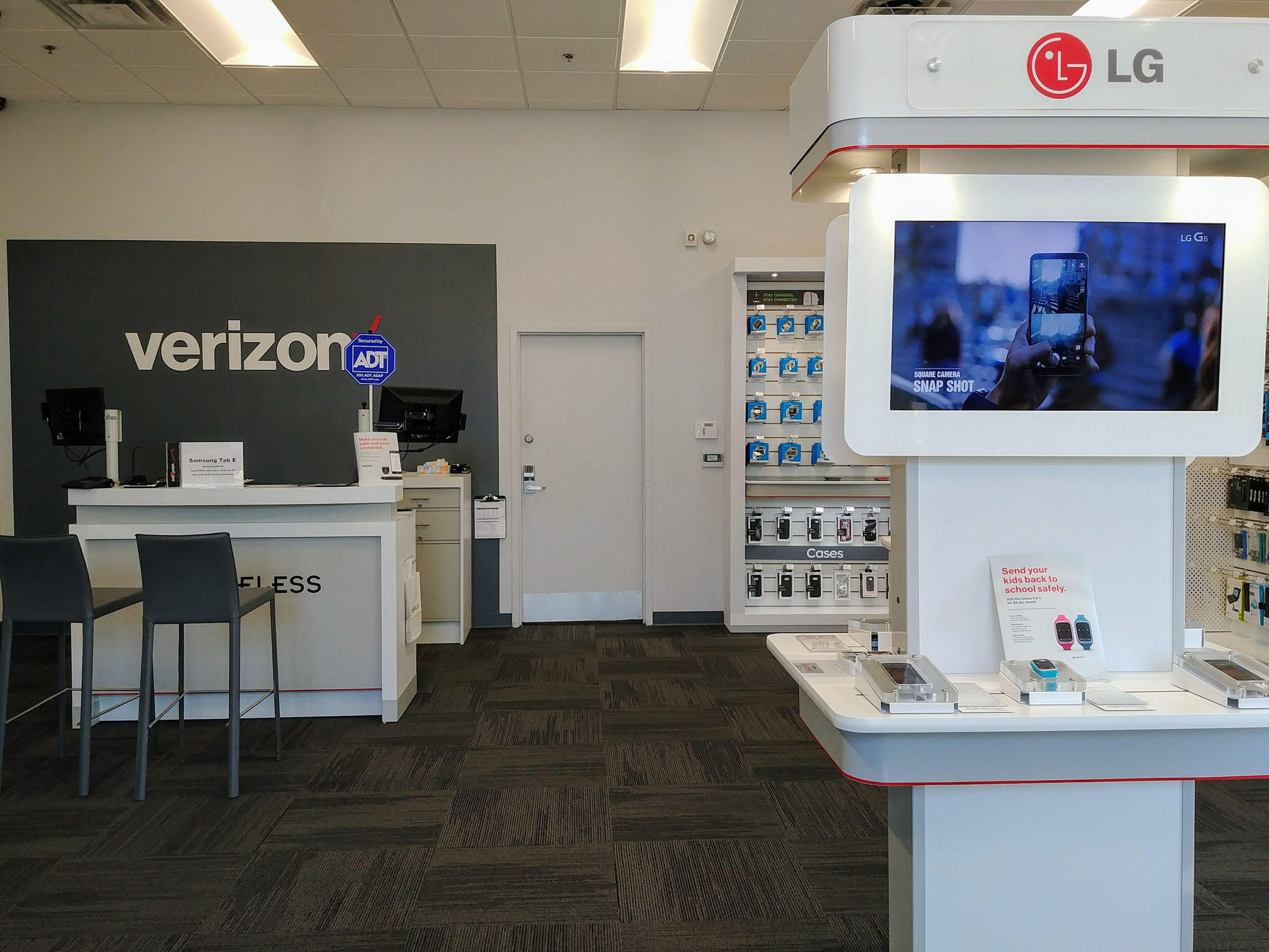 Verizon Authorized Retailer – GoWireless Photo