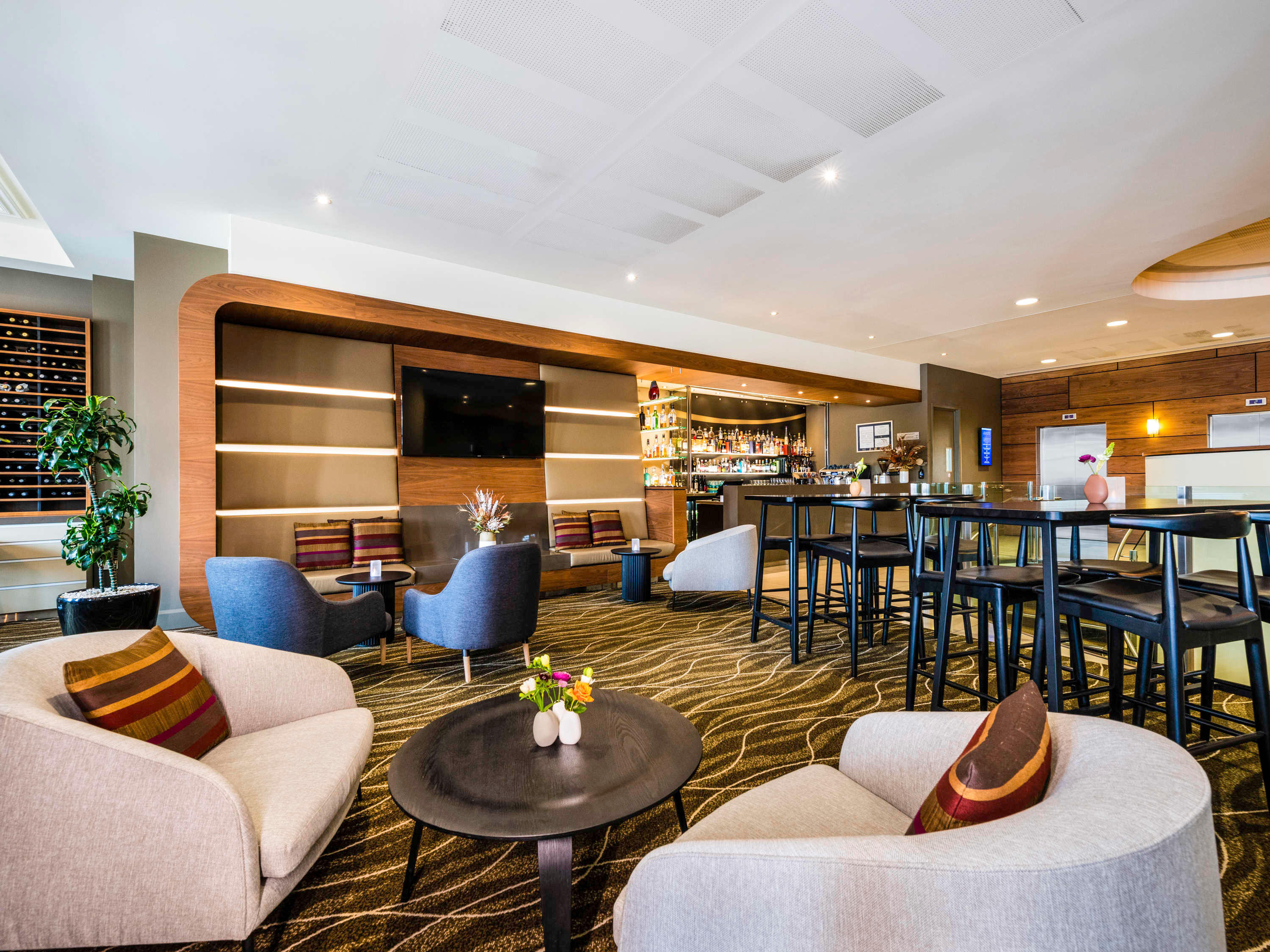 The Square Restaurant and Bar