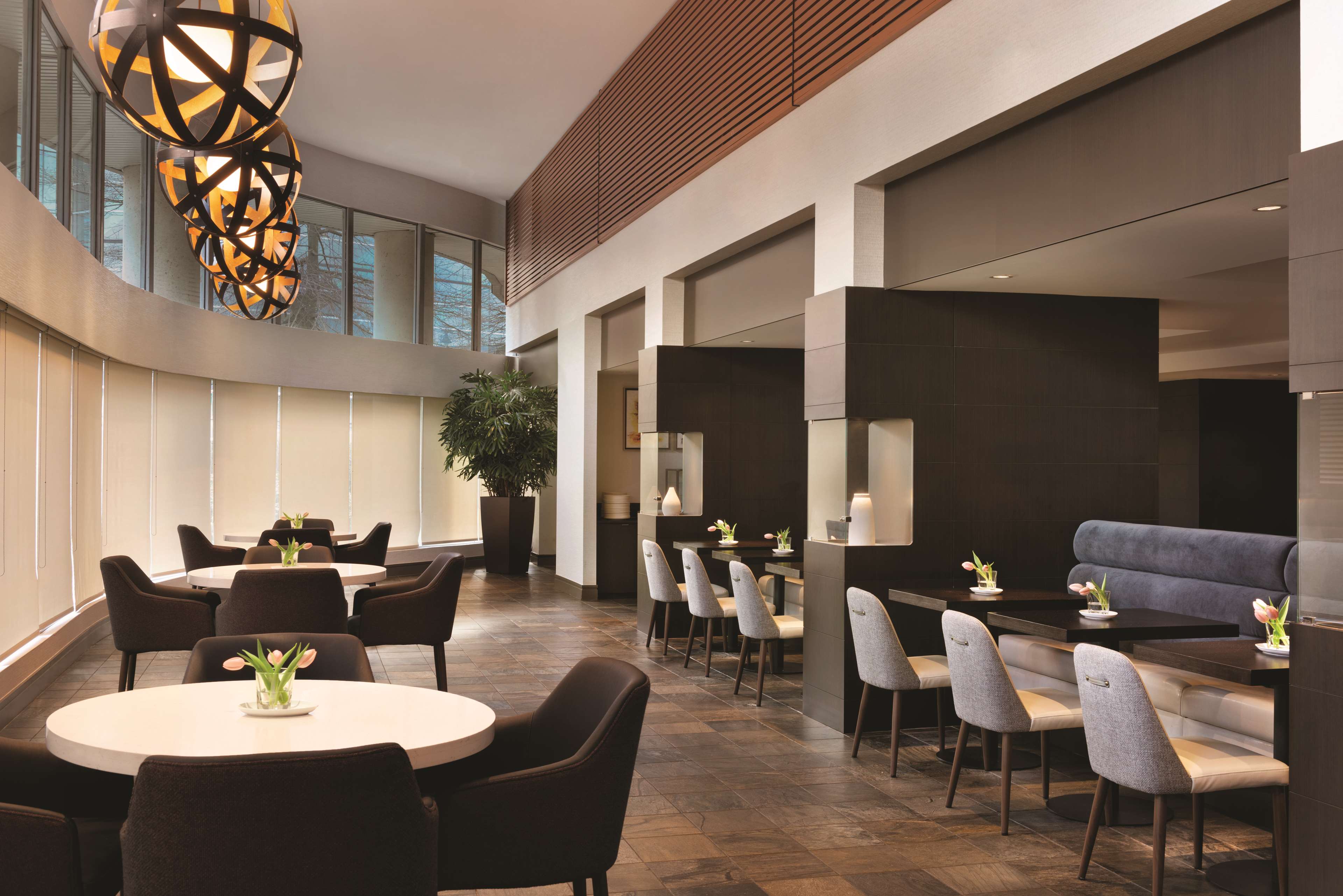 Radisson Hotel Vancouver Airport, Richmond BC | Ourbis