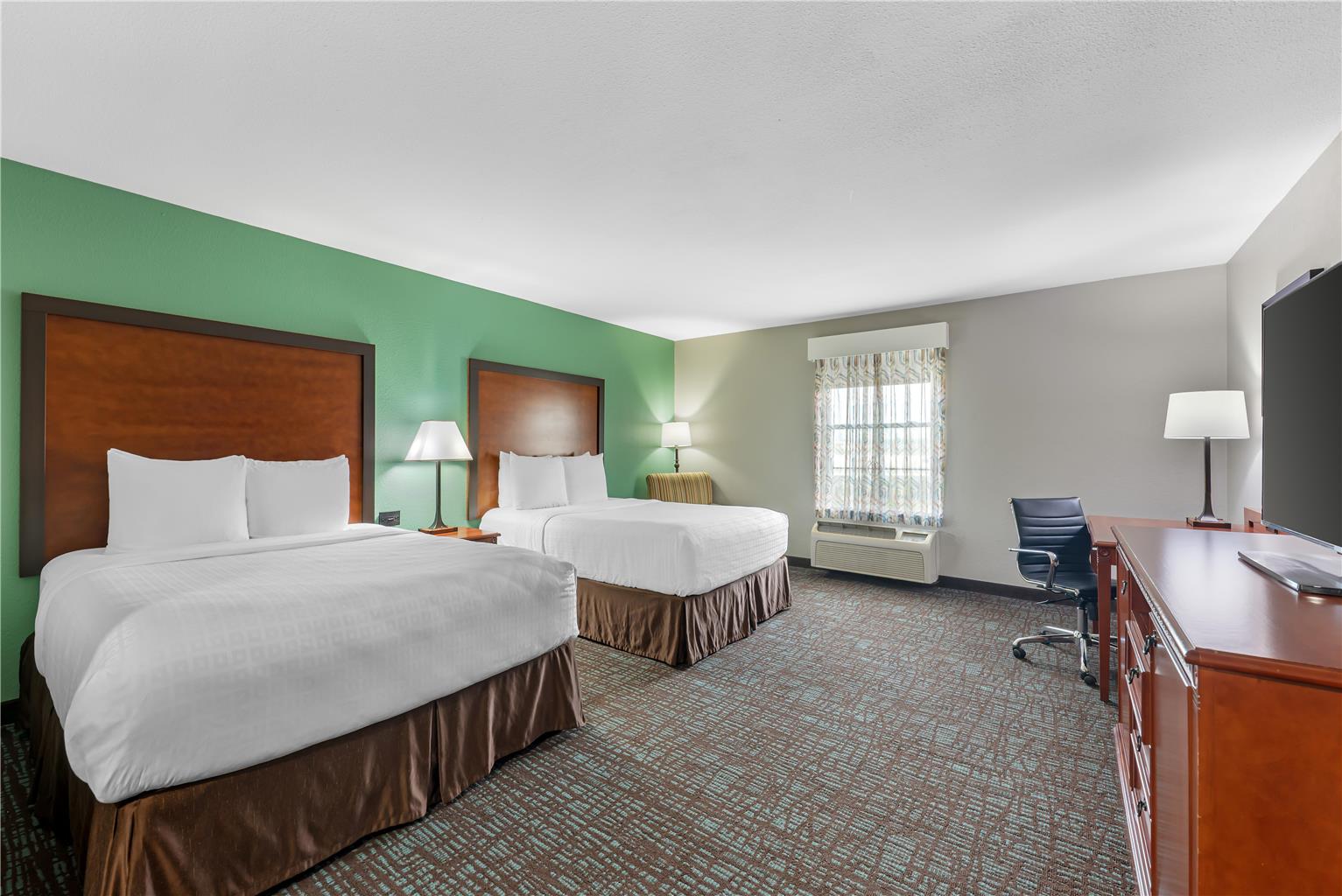 Double Queen Room