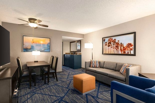 Images Embassy Suites by Hilton Miami International Airport
