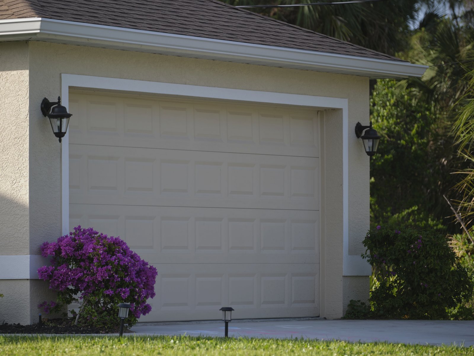 Jisu Garage Door Repair Company