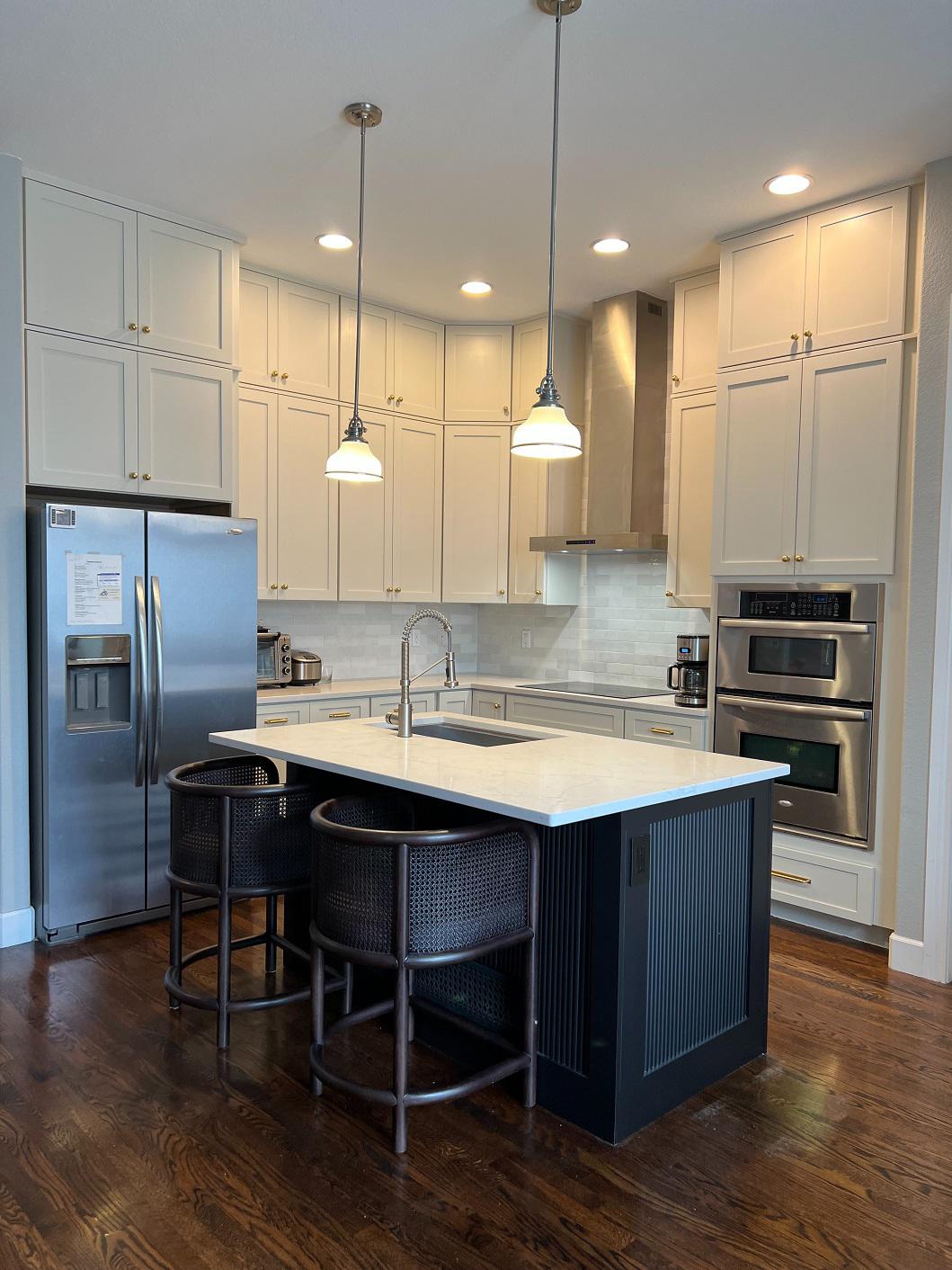 Say goodbye to outdated cabinets and hello to a fresh, modern look that will leave you in awe. We of Kitchen Tune-Up Savannah Brunswick Savannah (912)424-8907