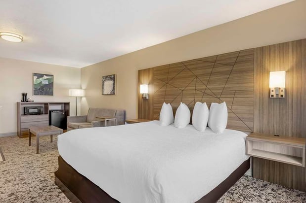 Images Best Western Plus Grand Manor Inn
