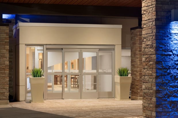 Images Holiday Inn Express Fayetteville - Fort Bragg by IHG