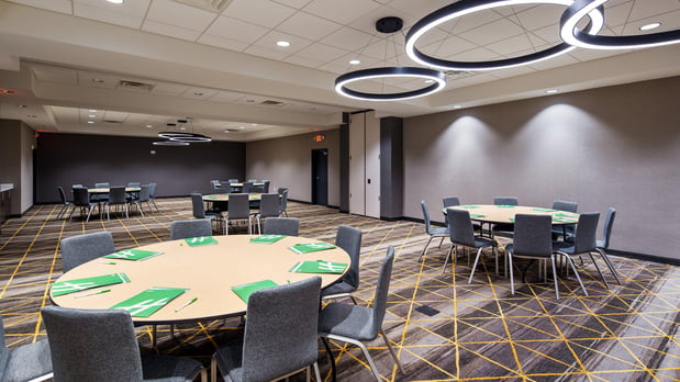 Images Holiday Inn Clarksville Northeast by IHG