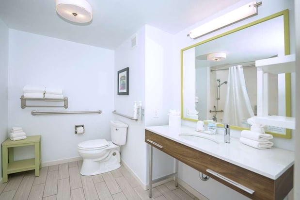 Images Hampton Inn Hays-North of I-70