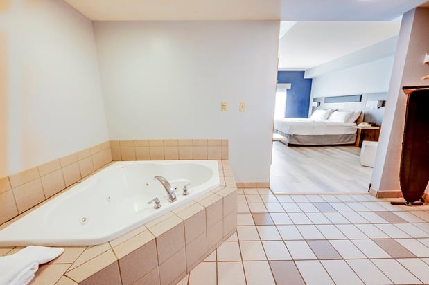 Images Holiday Inn Express & Suites Columbus OSU-Medical Center by IHG