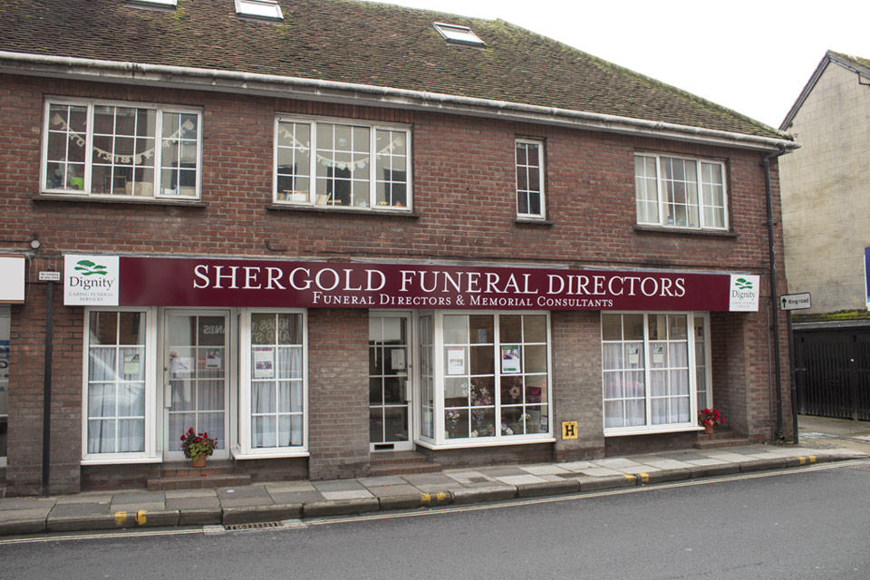 Images Closed - D K Shergold Funeral Directors