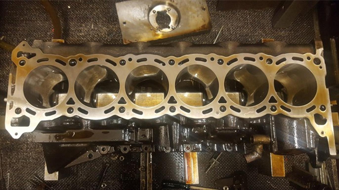 Images Engson Motor - Motorrenovering Västerås