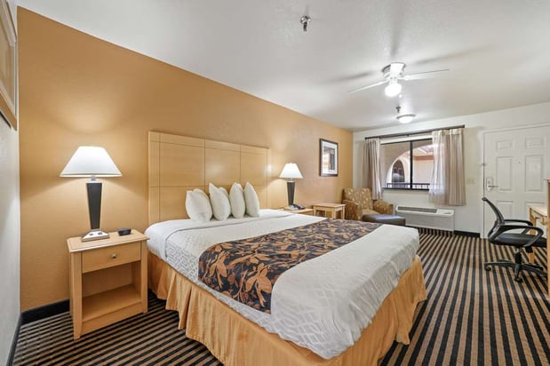 Images Best Western Plus Executive Inn & Suites