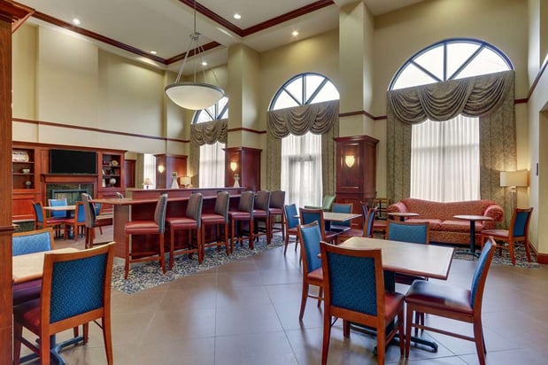 Images Hampton Inn & Suites Indianapolis-Airport