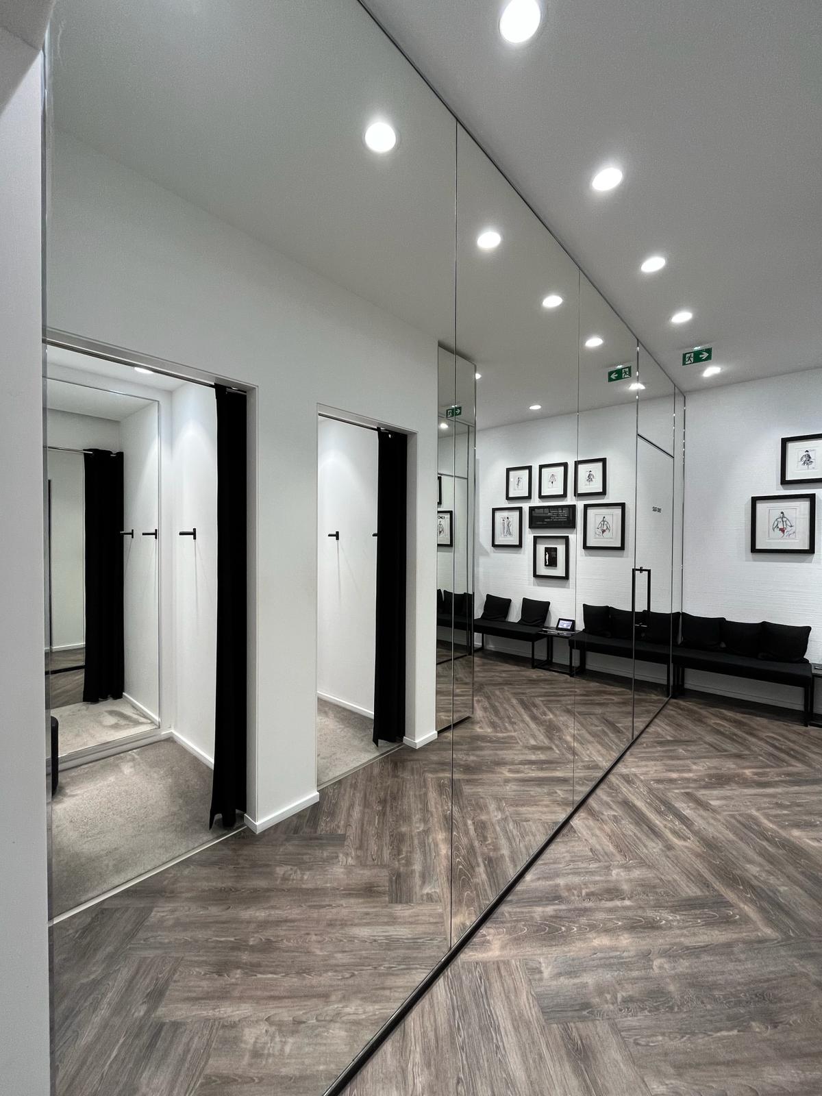 Images KARL LAGERFELD Outlet