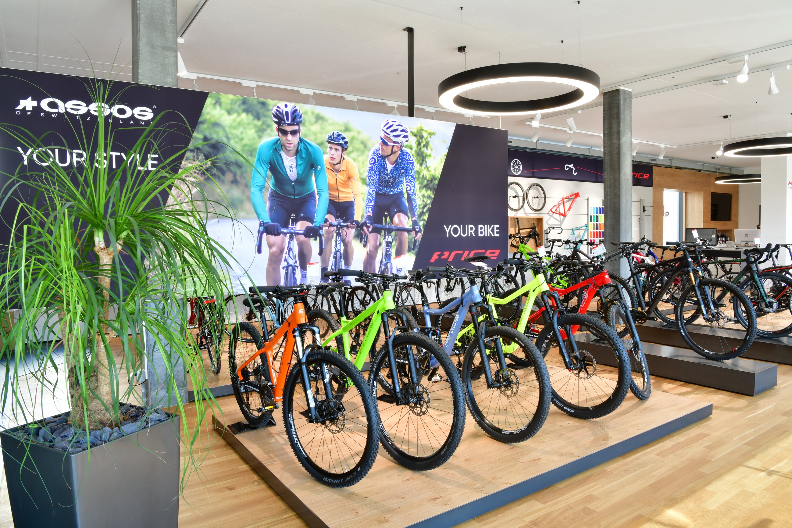 ProShop Uster, Loren-Allee 20 in Uster