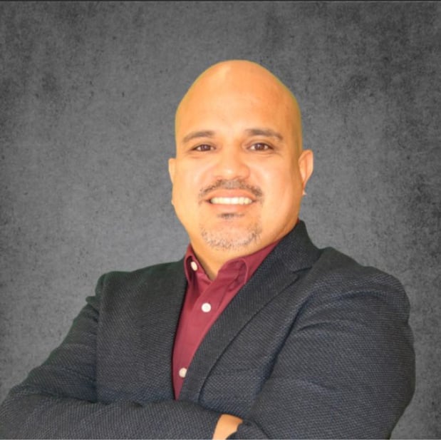 Images Trae Pena - State Farm Insurance Agent