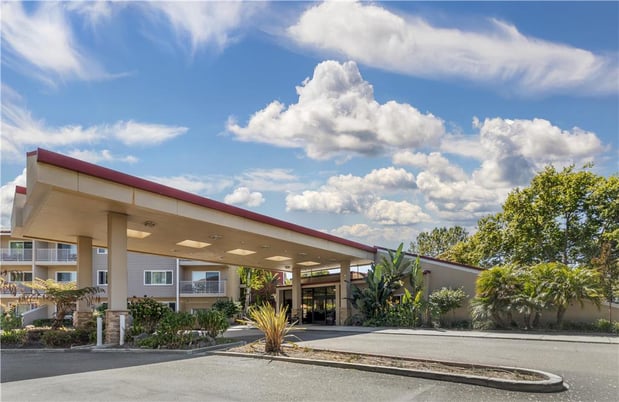 Images Best Western Plus Garden Court Inn