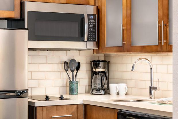 Images Staybridge Suites Fort Wayne by IHG