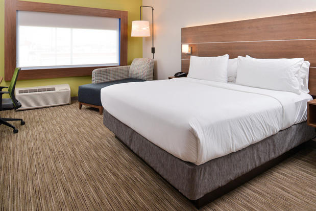 Images Holiday Inn Express Early, an IHG Hotel