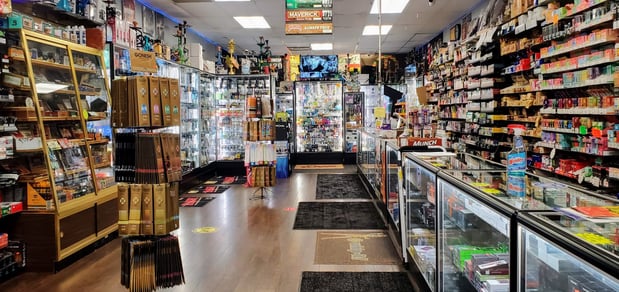 Images Denver Smokes And Vapes