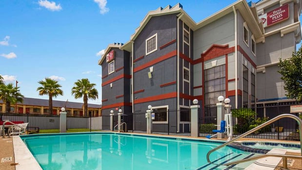 Images Best Western Plus Northwest Inn & Suites