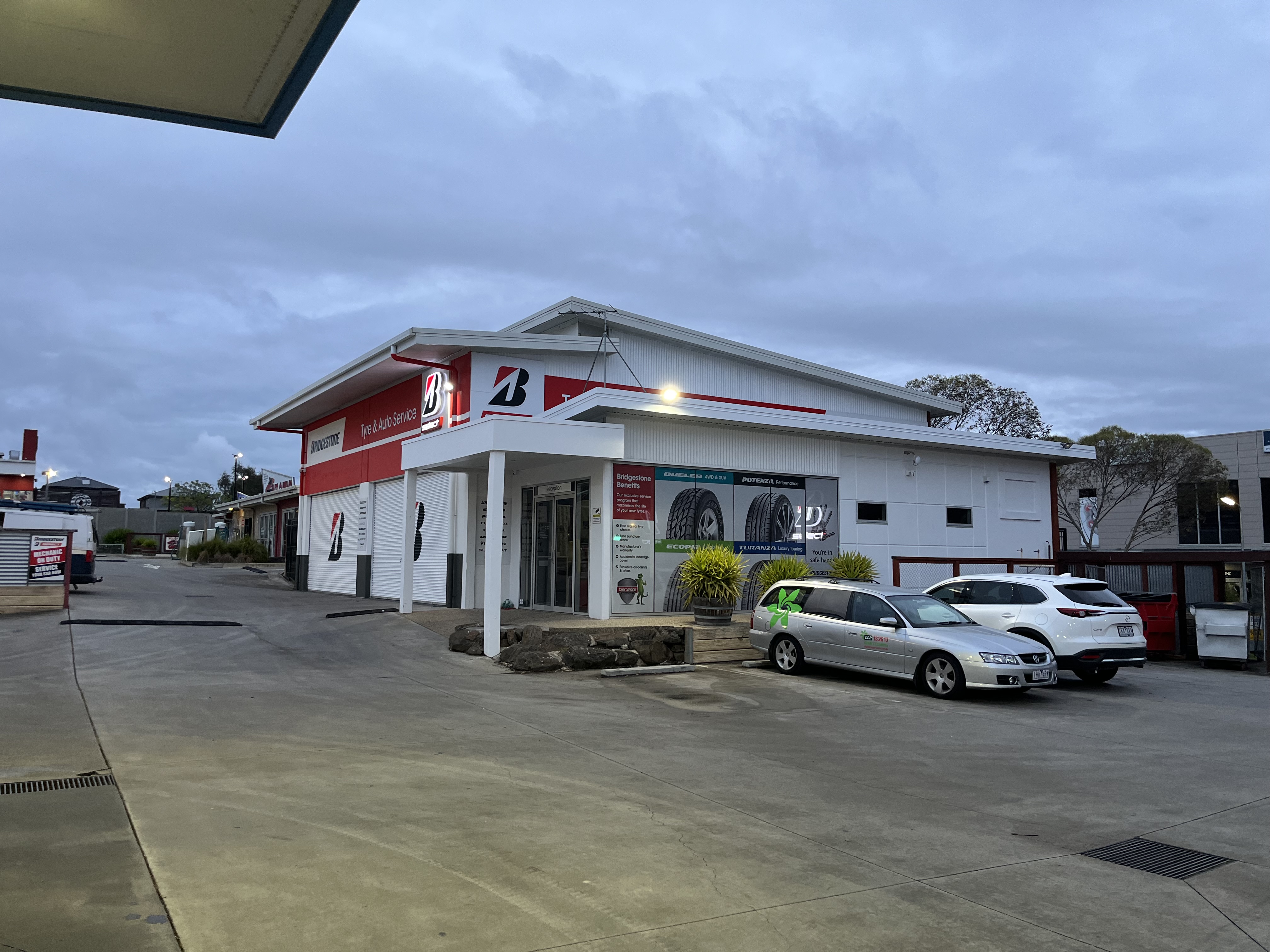 Images Bridgestone Select Tyre & Auto Doreen