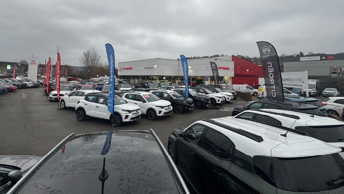 Evans Halshaw Citroen Leeds Dealership Forecourt