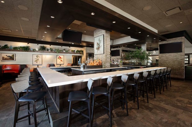Images Burtons Grill & Bar