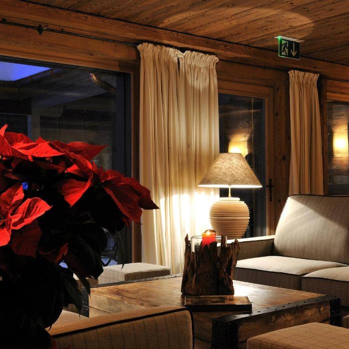 Hotel des Alpes by Bruno Kernen, Bahnhofstrasse 26 in Saanenmöser