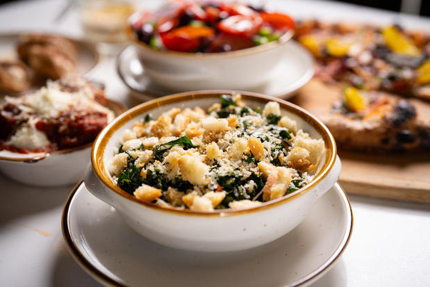 Images Mama Devechios Pizzeria