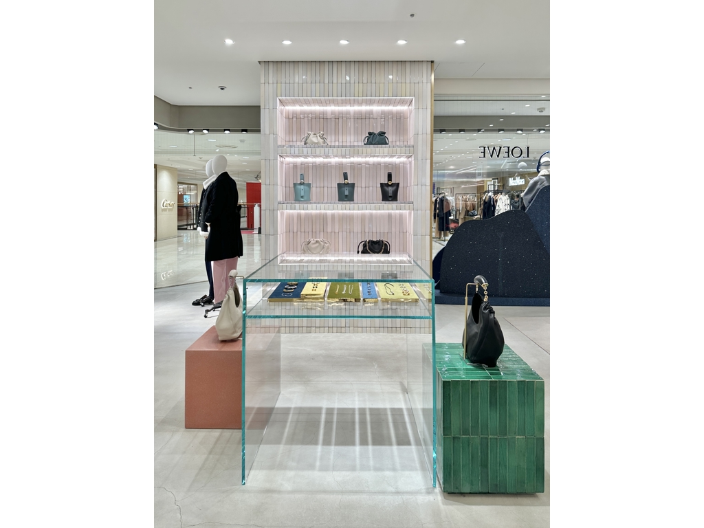 Images ロエベ 大丸神戸店