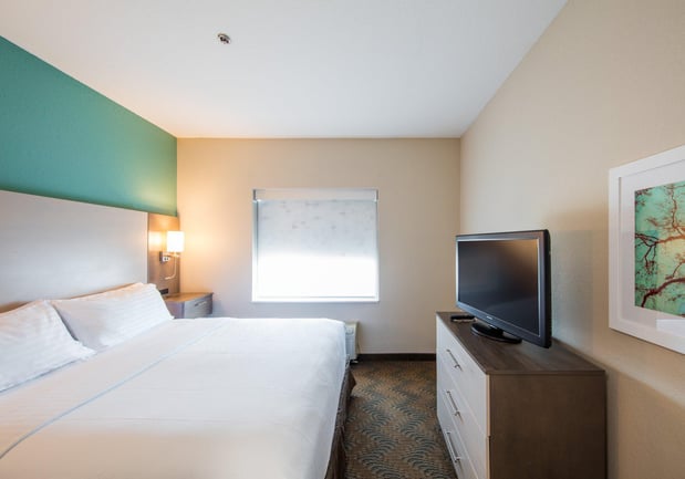 Images Holiday Inn & Suites Lake City by IHG