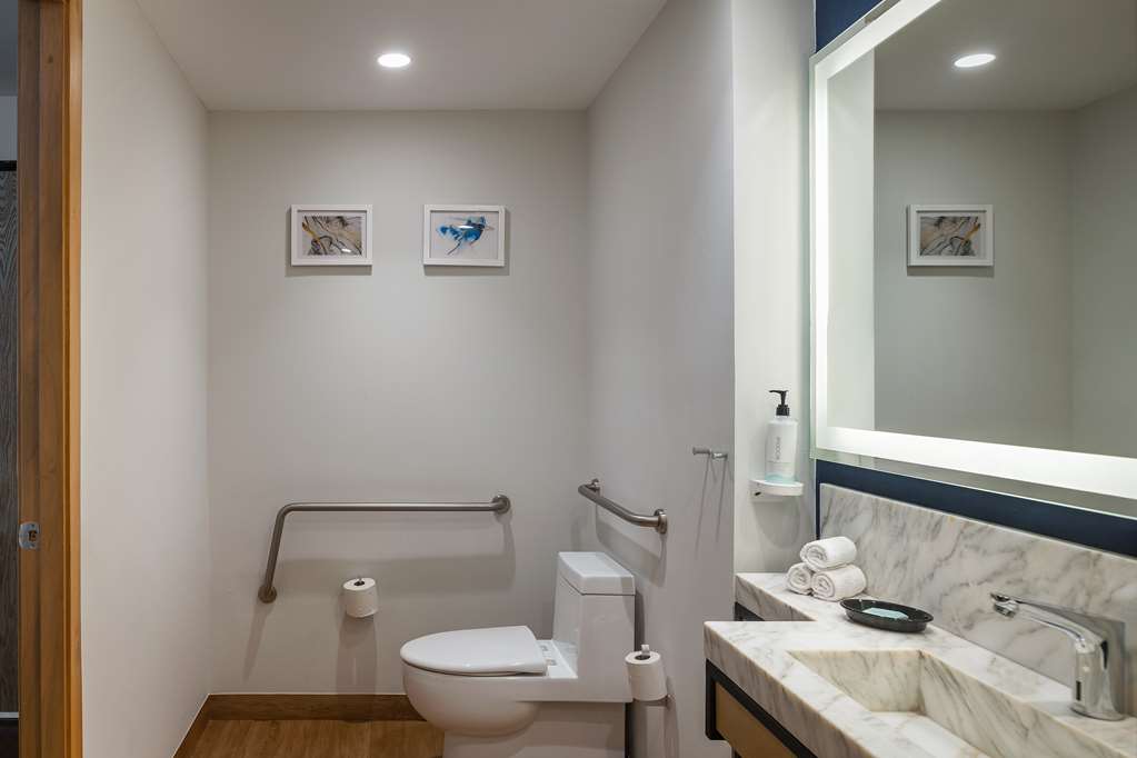 Images Hilton Garden Inn Cancun Airport