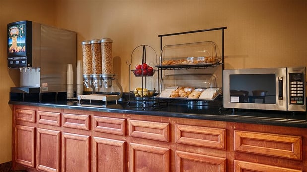 Images Best Western Cleveland Inn & Suites