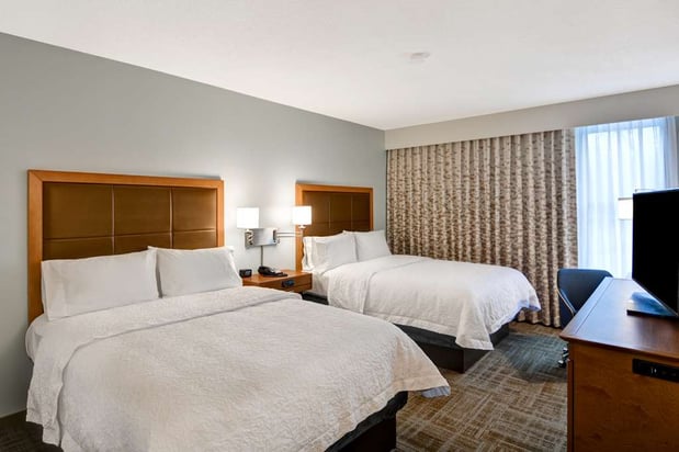 Images Hampton Inn State College