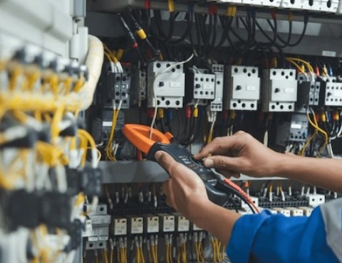 Saunders Electrical & Solar 2