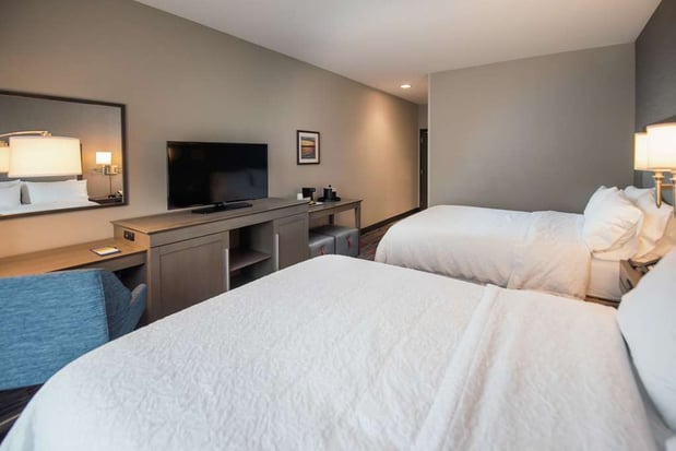 Images Hampton Inn & Suites at Wisconsin Dells Lake Delton