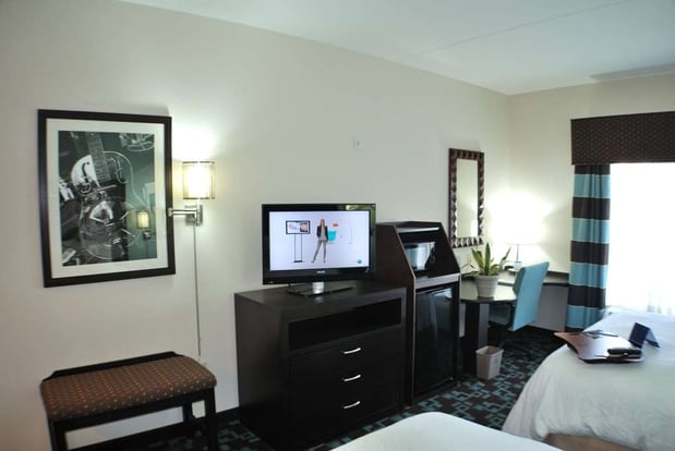 Images Hampton Inn & Suites Nashville @ Opryland