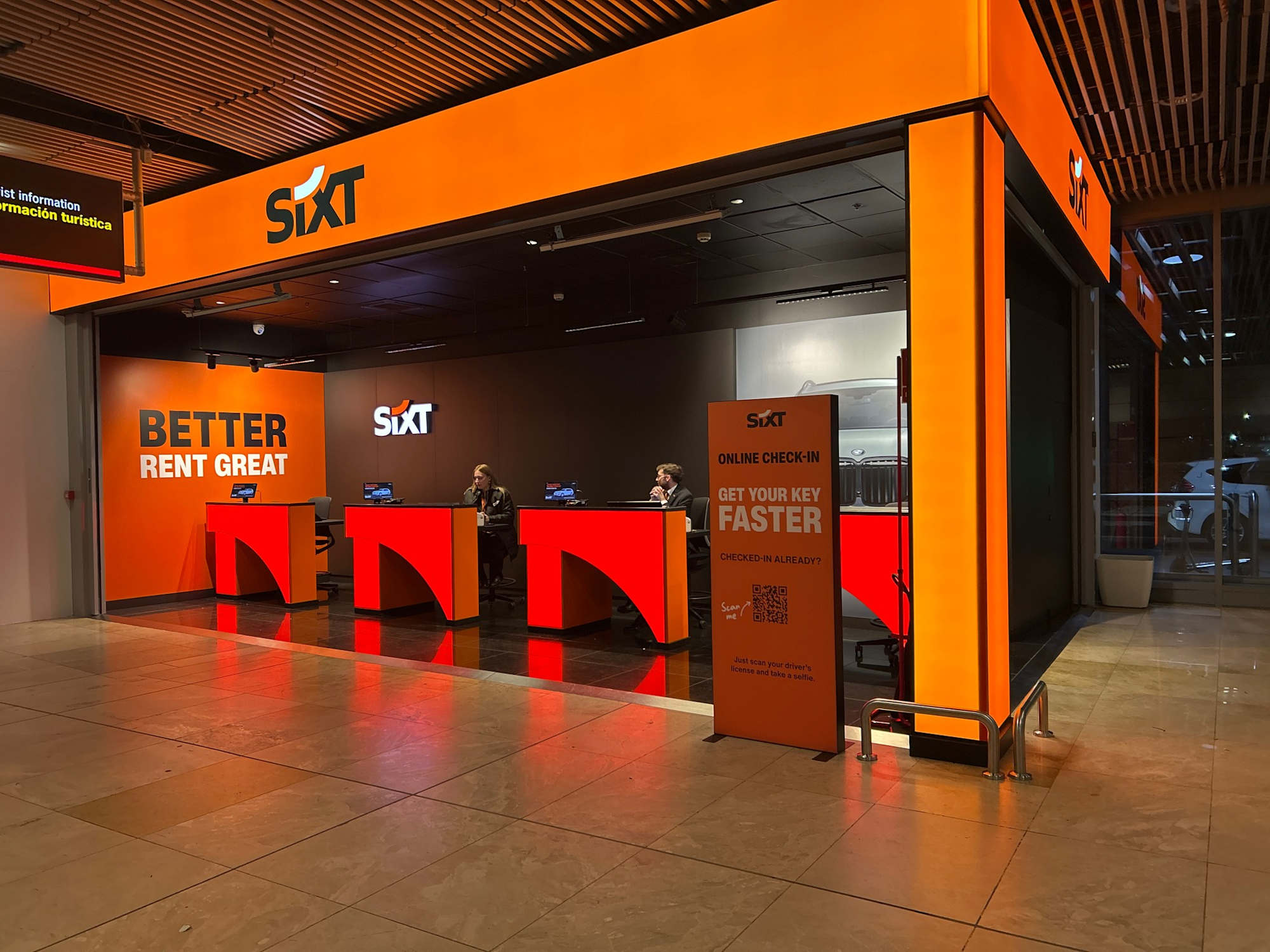 SIXT Alquiler de Coches - Madrid-Barajas - Aeropuerto Adolfo Su&aacute;rez - T 1 (MAD) 18
